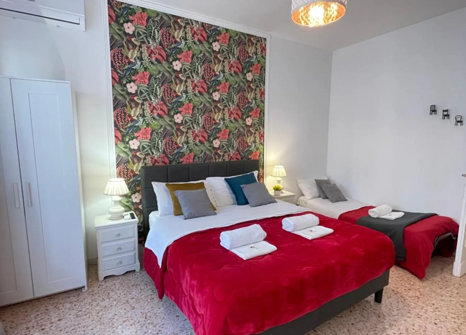 Forty1 Apartment Near Metro Cipro Rome Italy